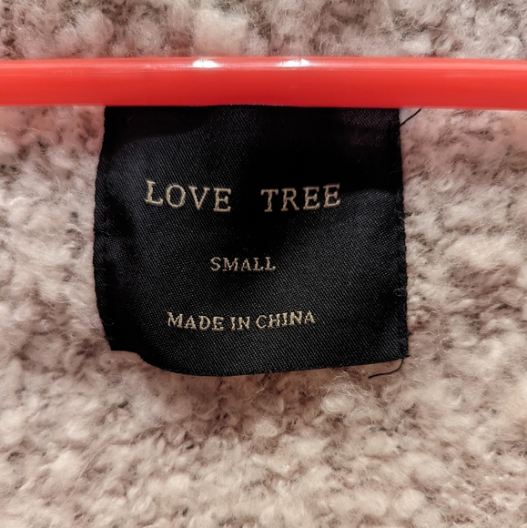 Vest - Picture 2 of 3